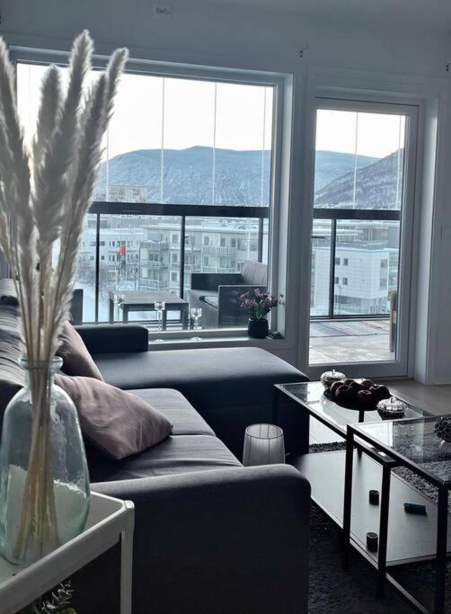 New Magnificent View Apartment Near The Centre Tromso Luaran gambar